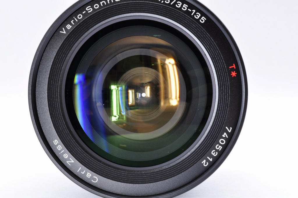Contax Carl Zeiss Vario-Sonnar T* 35-135mm f/3.3-4.5 MMJ